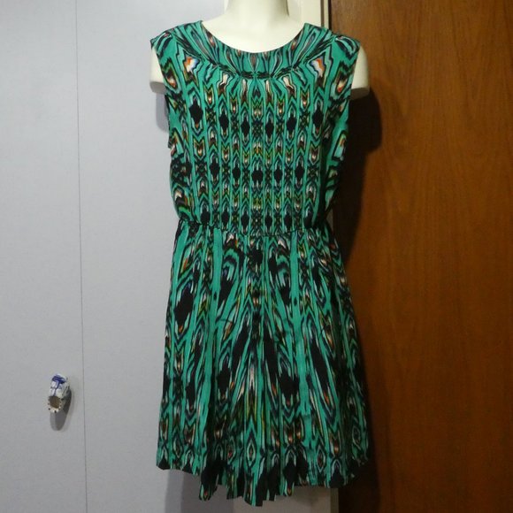 Offers Welcomed! Twelfth Street Dress, Green & Black - Size Small - Picture 1 of 6